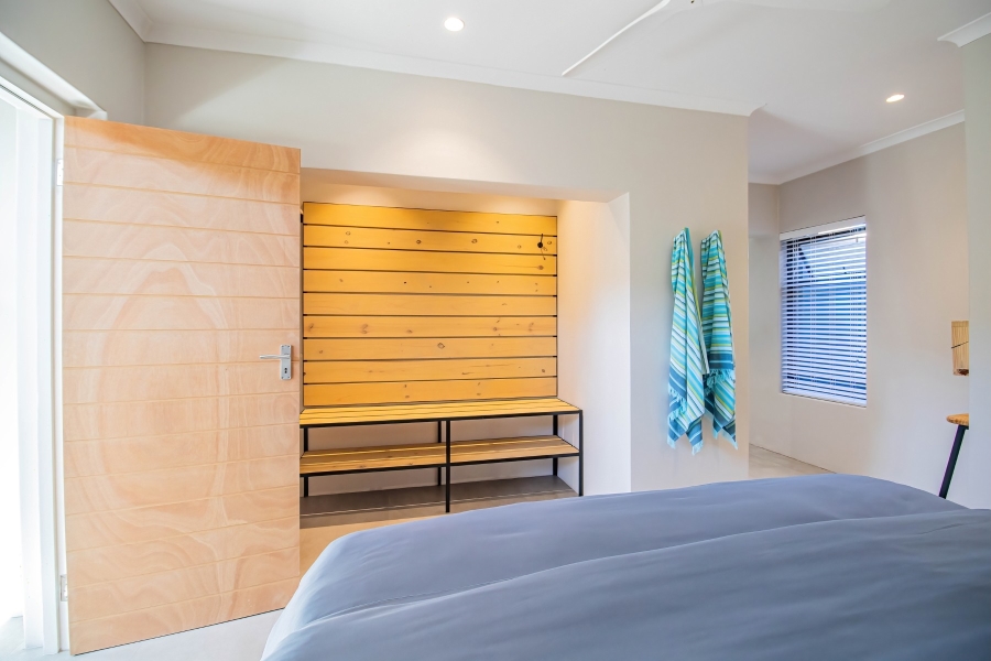 6 Bedroom Property for Sale in Seaside Longships Western Cape
